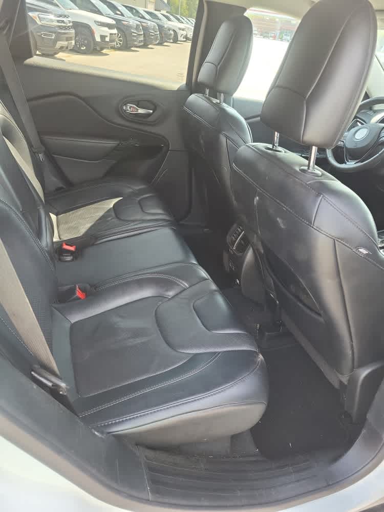 2023 Jeep Cherokee Altitude Lux