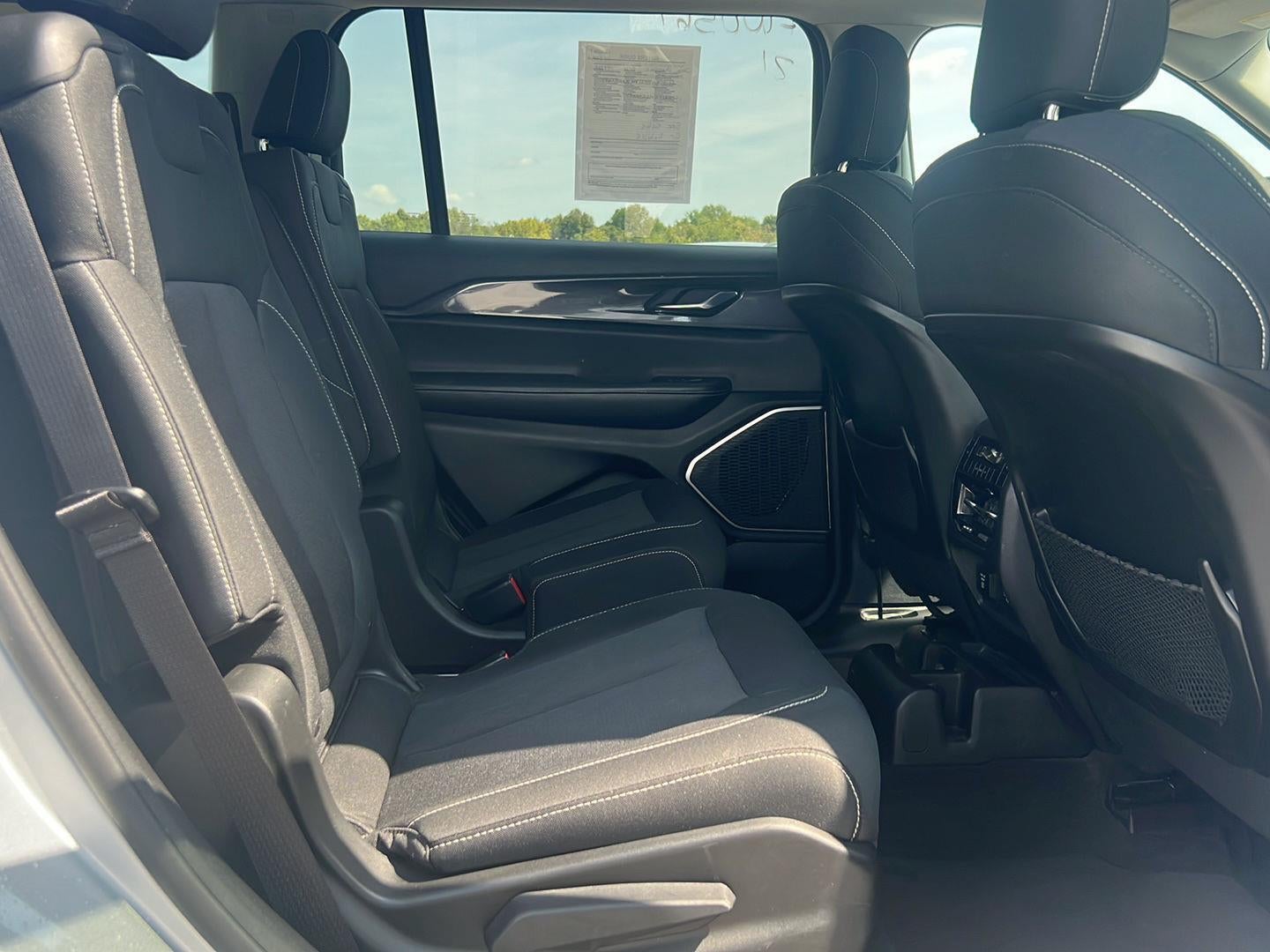 2021 Jeep Grand Cherokee L Laredo
