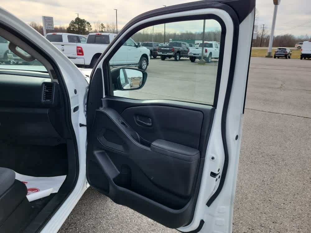 2024 Nissan Frontier S