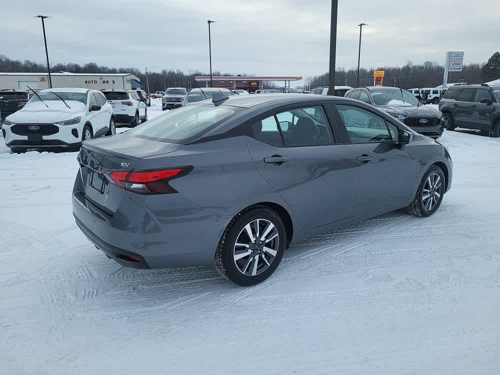 2023 Nissan Versa SV
