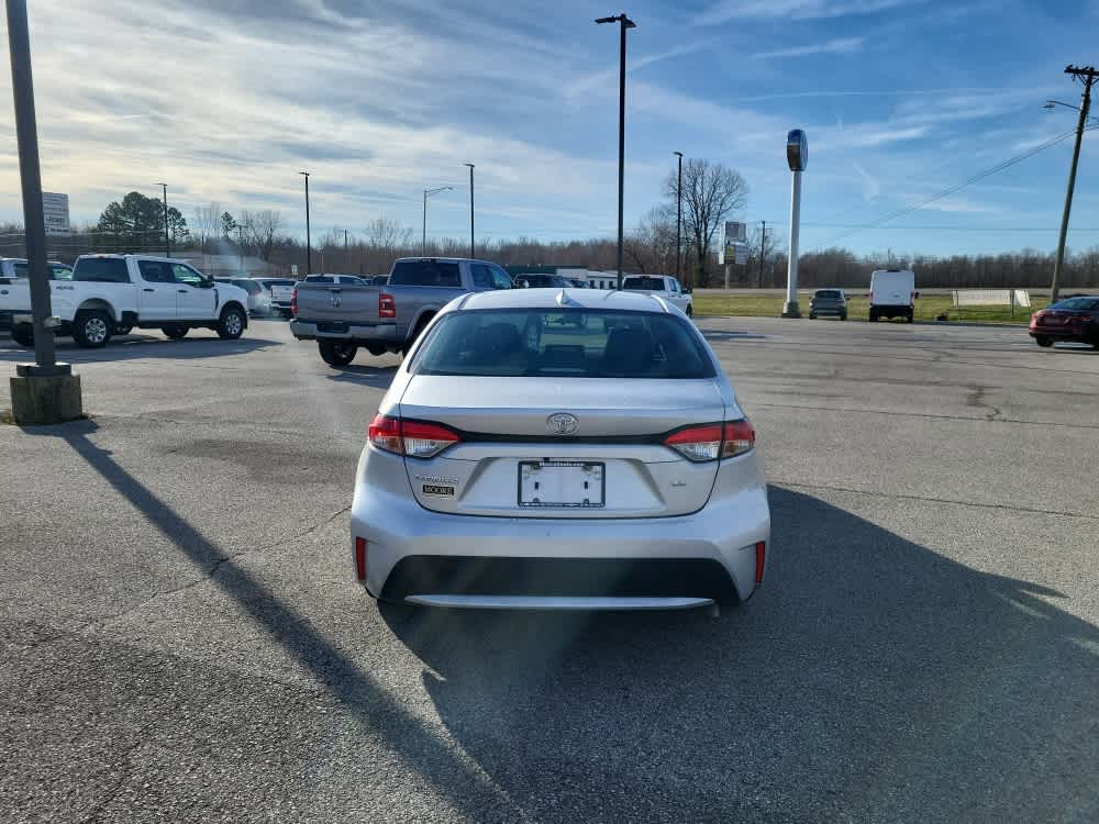 2022 Toyota Corolla LE