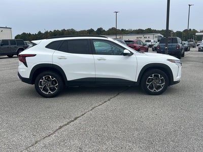 2025 Chevrolet Trax LT