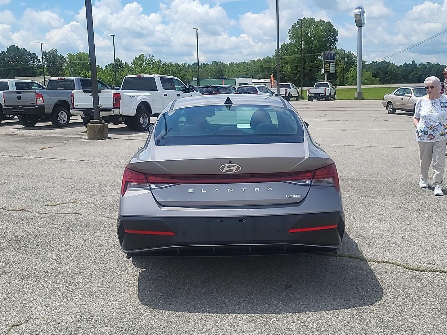 2024 Hyundai ELANTRA LIMITED