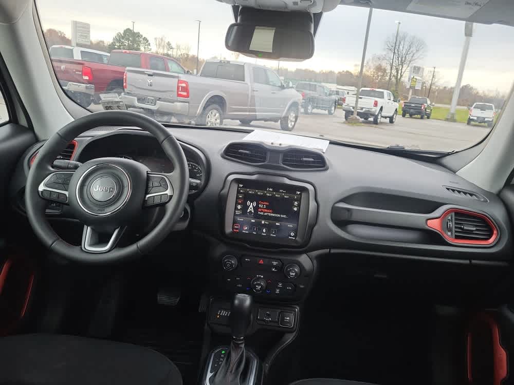 2023 Jeep Renegade Trailhawk