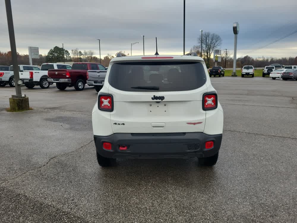 2023 Jeep Renegade Trailhawk
