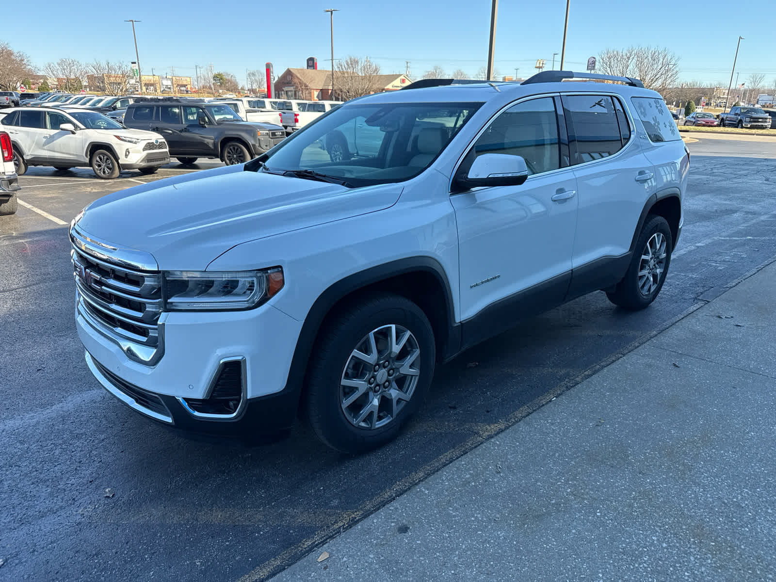 2021 GMC Acadia SLT