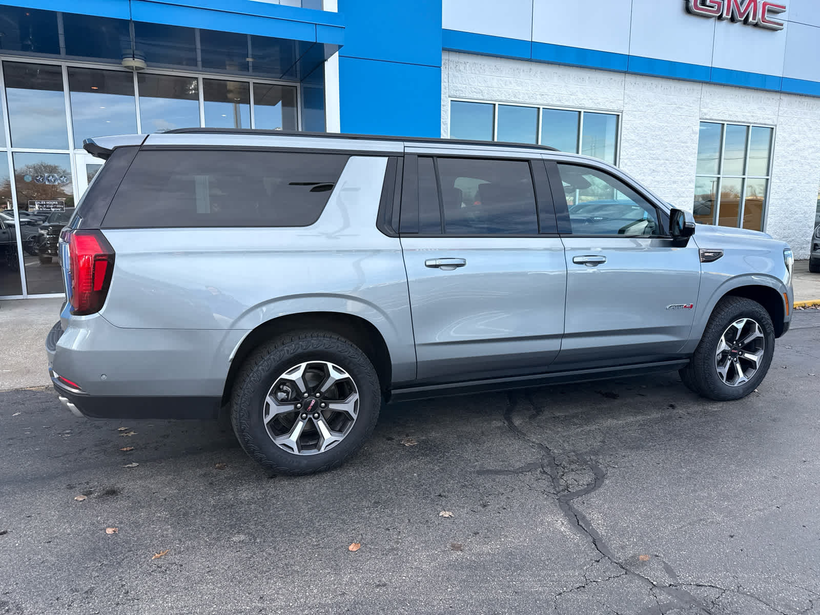 2025 GMC Yukon XL AT4 Ultimate