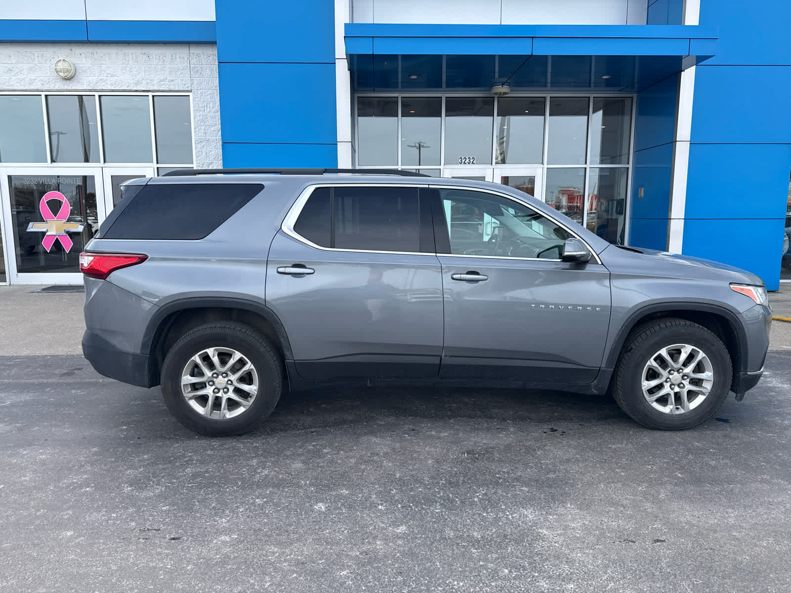 2020 Chevrolet Traverse LT Cloth