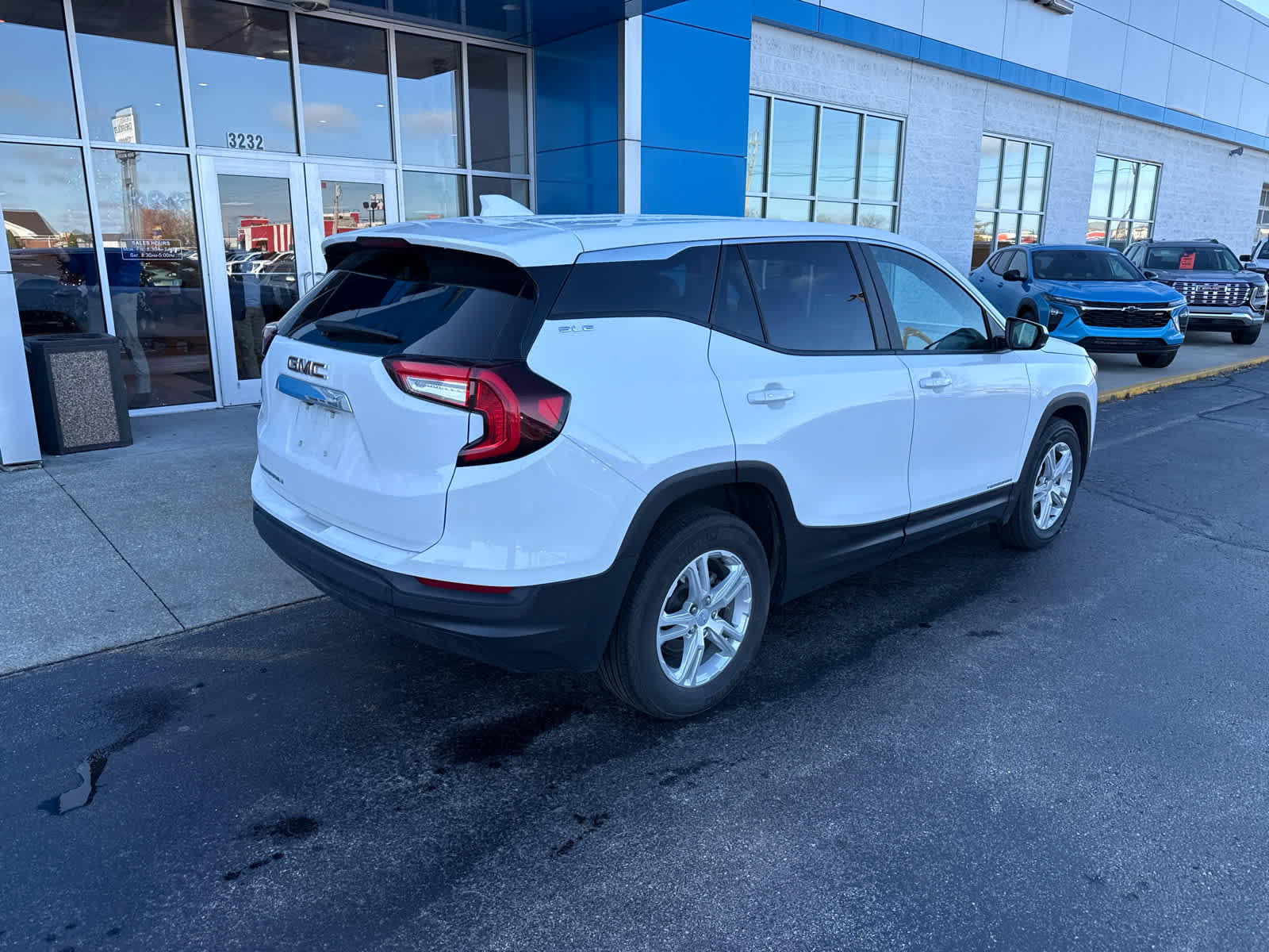 2024 GMC Terrain SLE