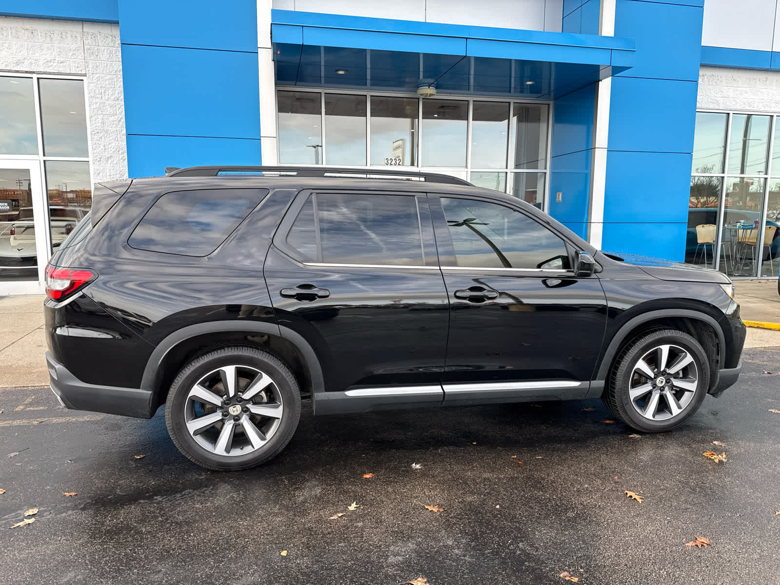 2023 Honda Pilot Touring