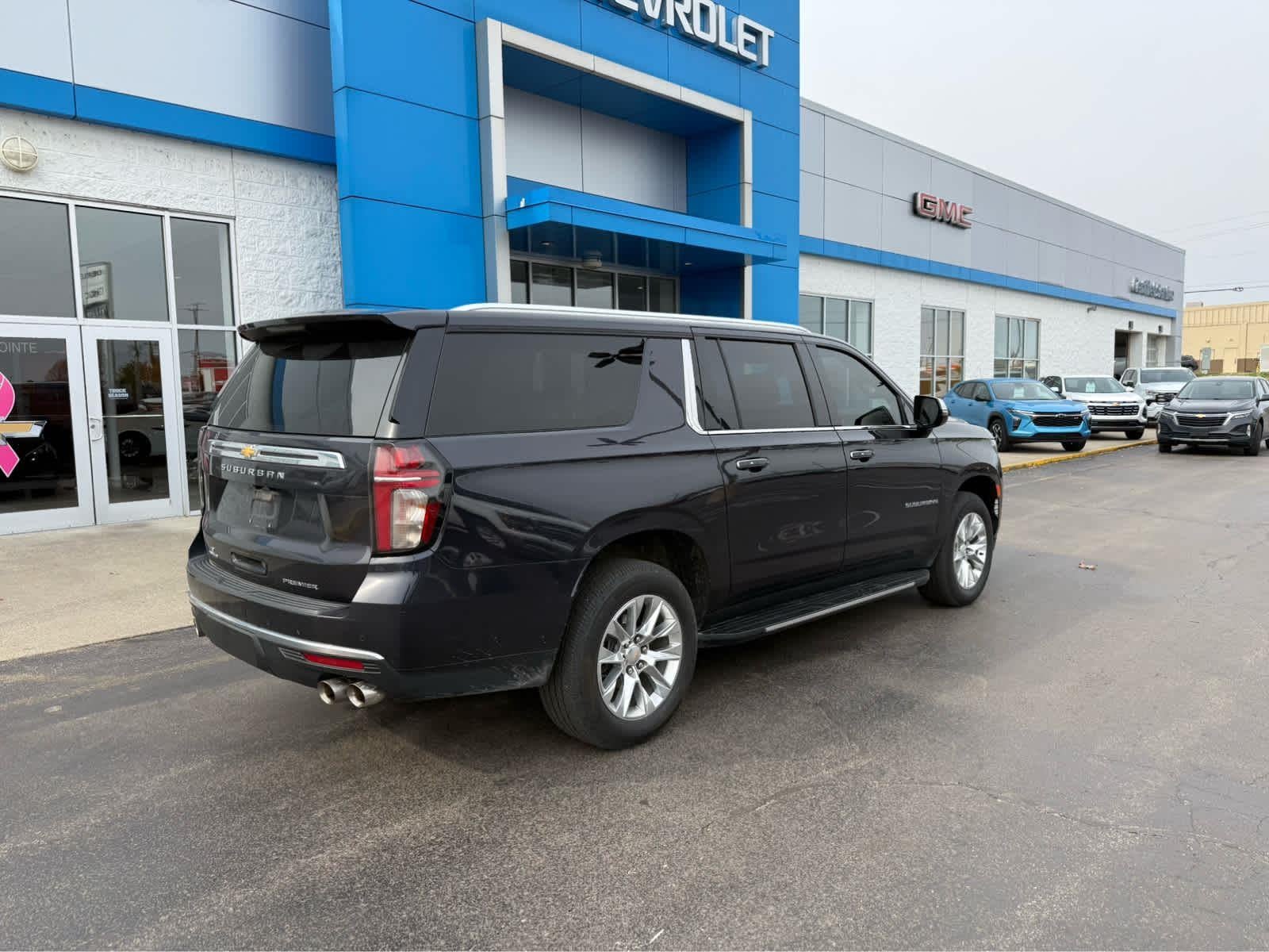 2023 Chevrolet Suburban Premier