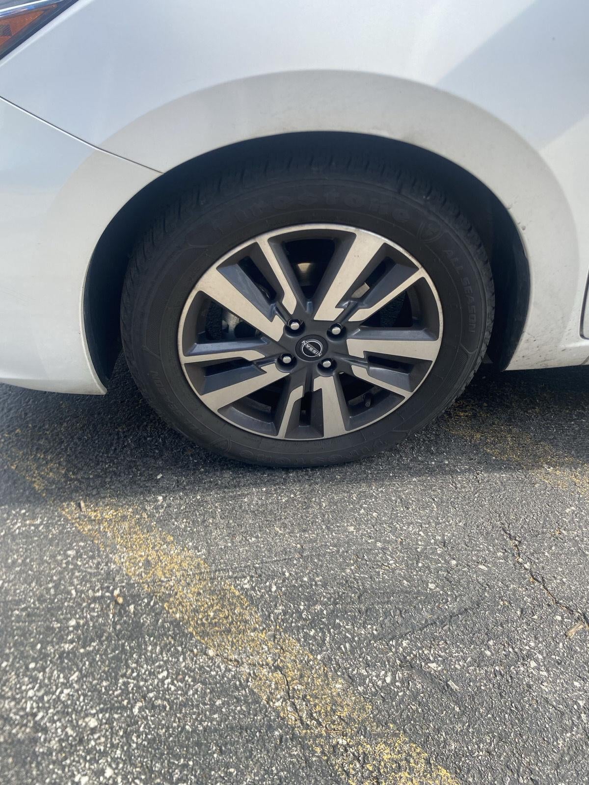 2023 Nissan Versa SV