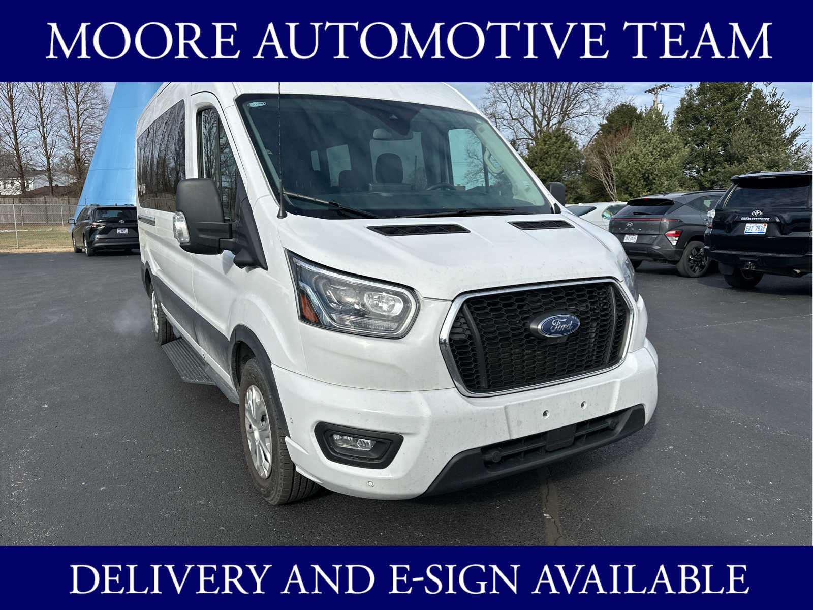 2023 Ford Transit Passenger XLT
