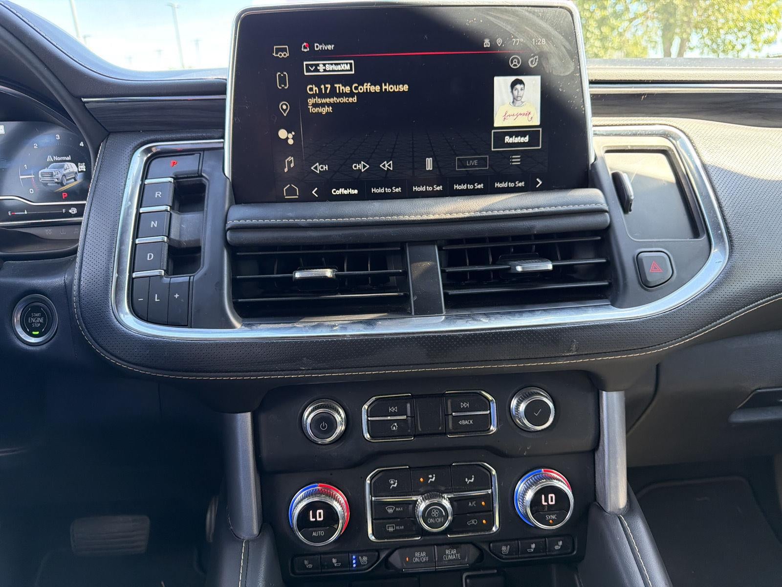 2022 GMC Yukon XL SLT