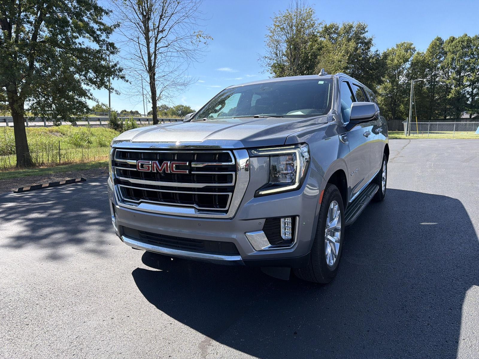 2022 GMC Yukon XL SLT