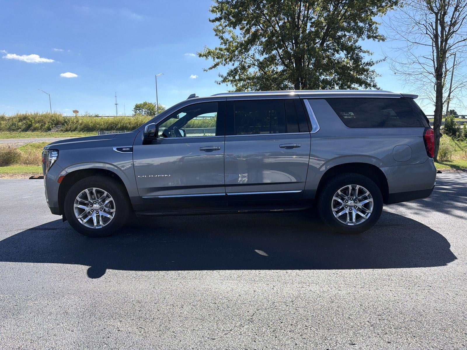 2022 GMC Yukon XL SLT