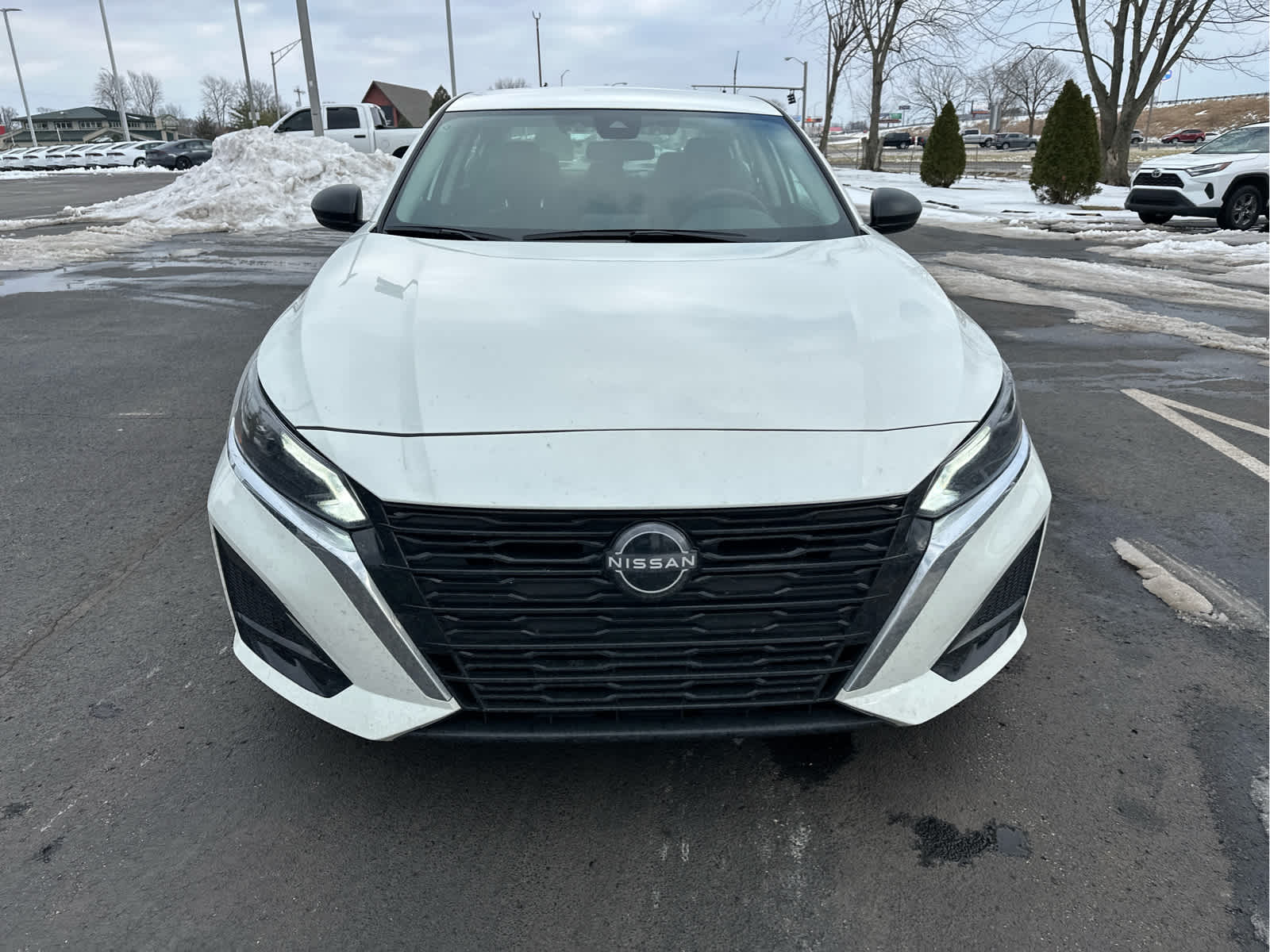 2025 Nissan Altima SV