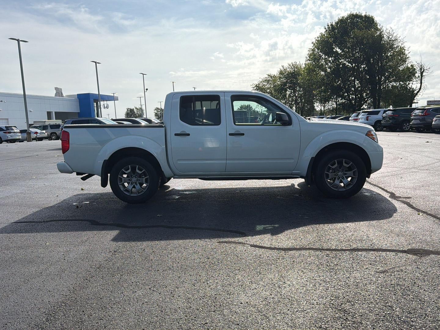 2020 Nissan Frontier SV