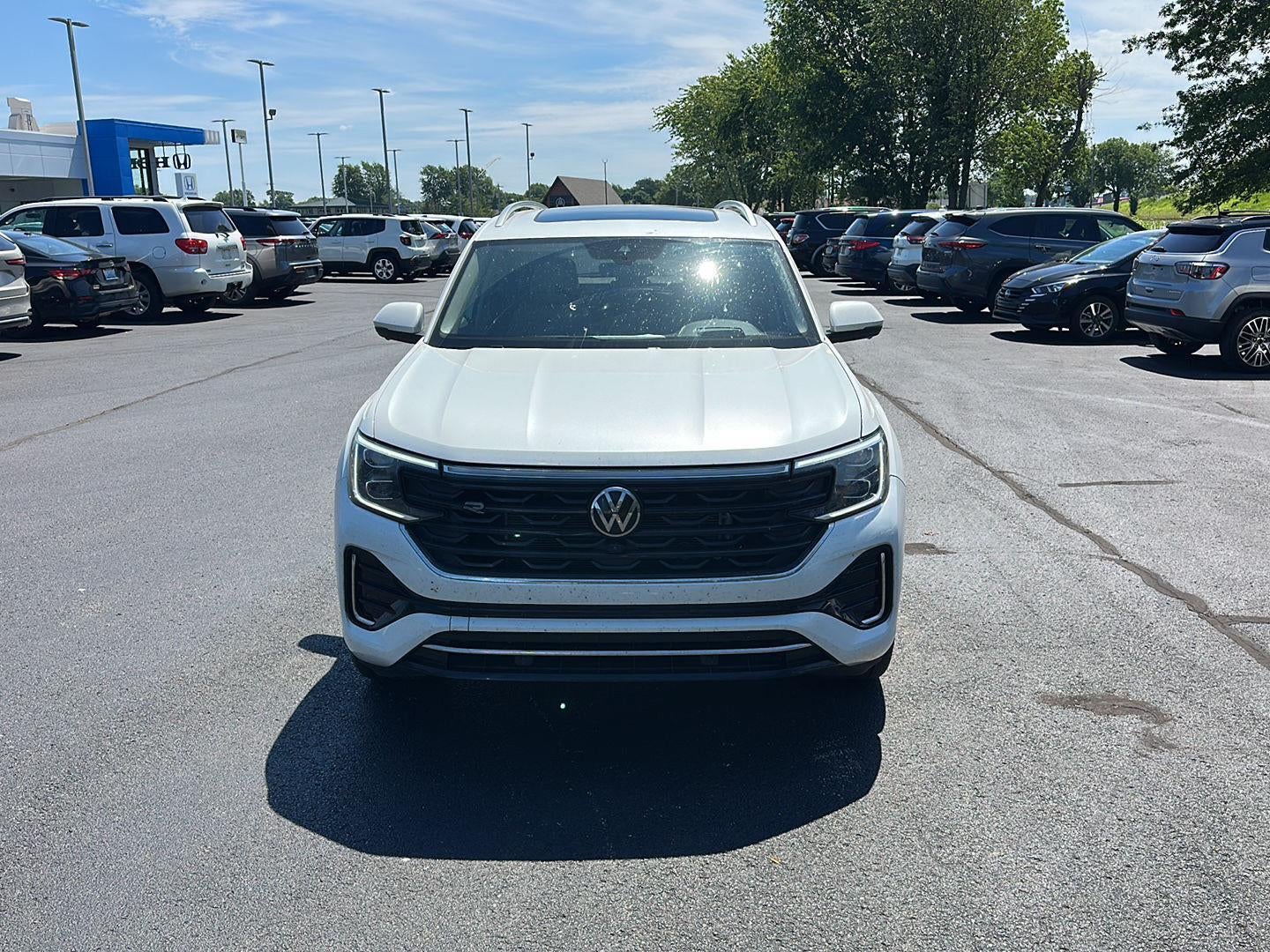 2025 Volkswagen Atlas 2.0T SEL Premium R-Line