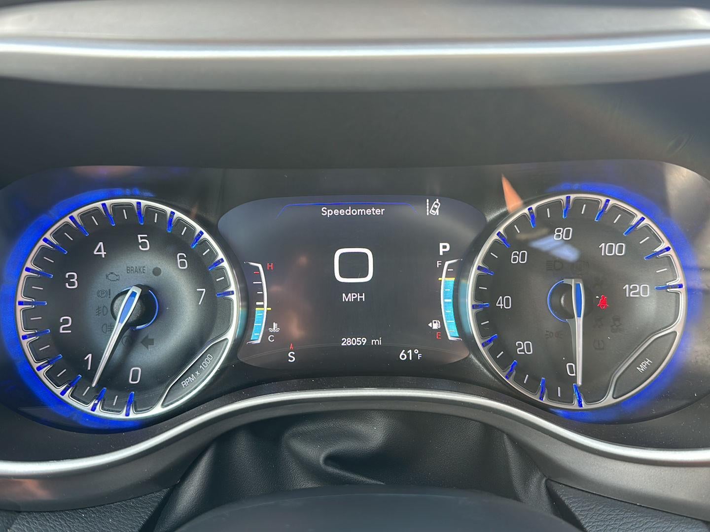 2025 Chrysler Pacifica Select