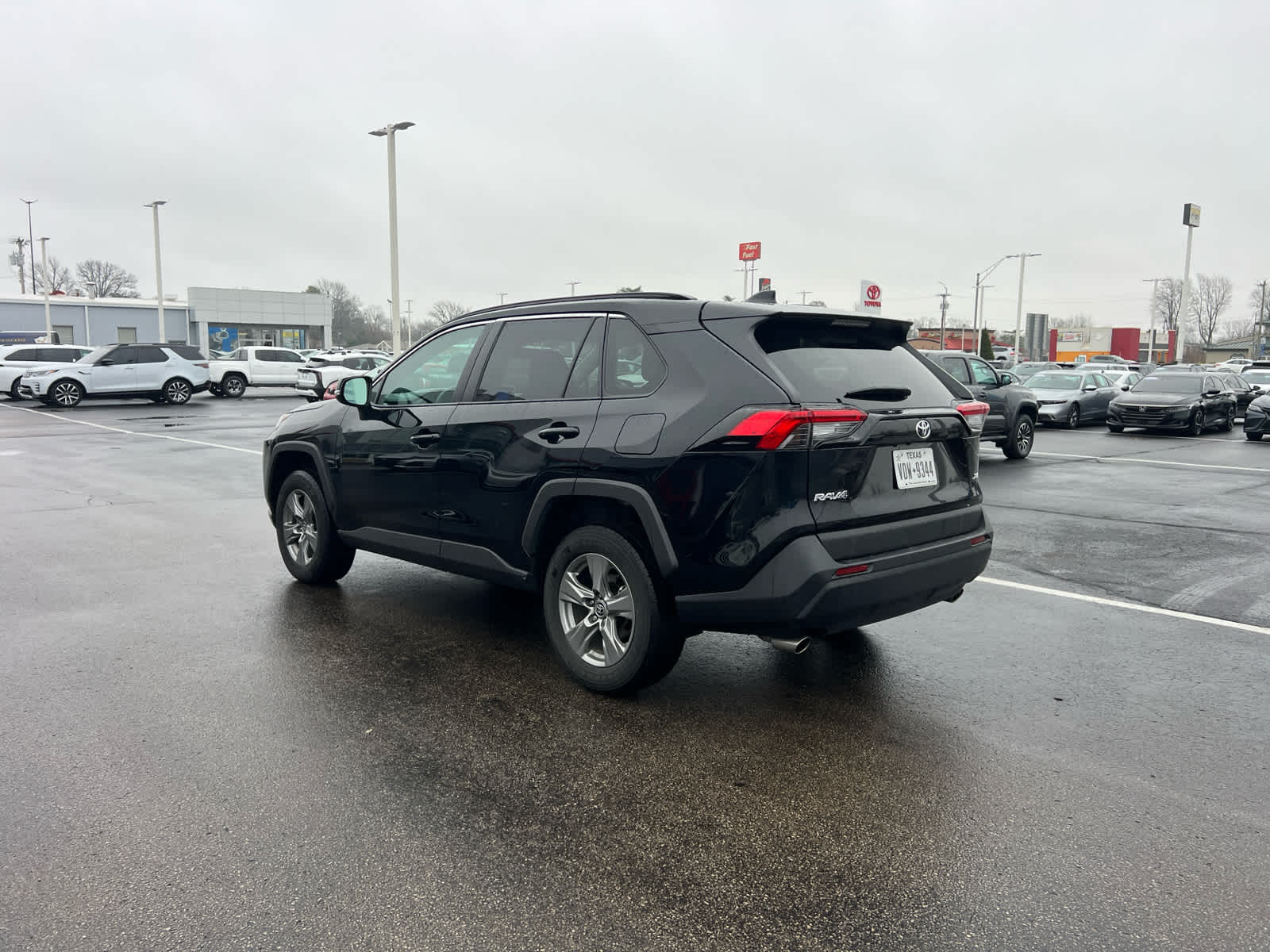2024 Toyota RAV4 XLE