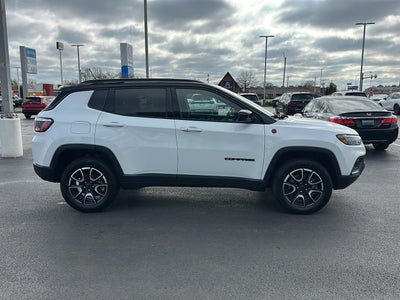 2025 Jeep Compass Trailhawk