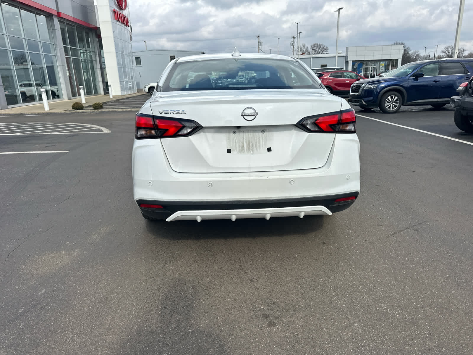 2025 Nissan Versa SV