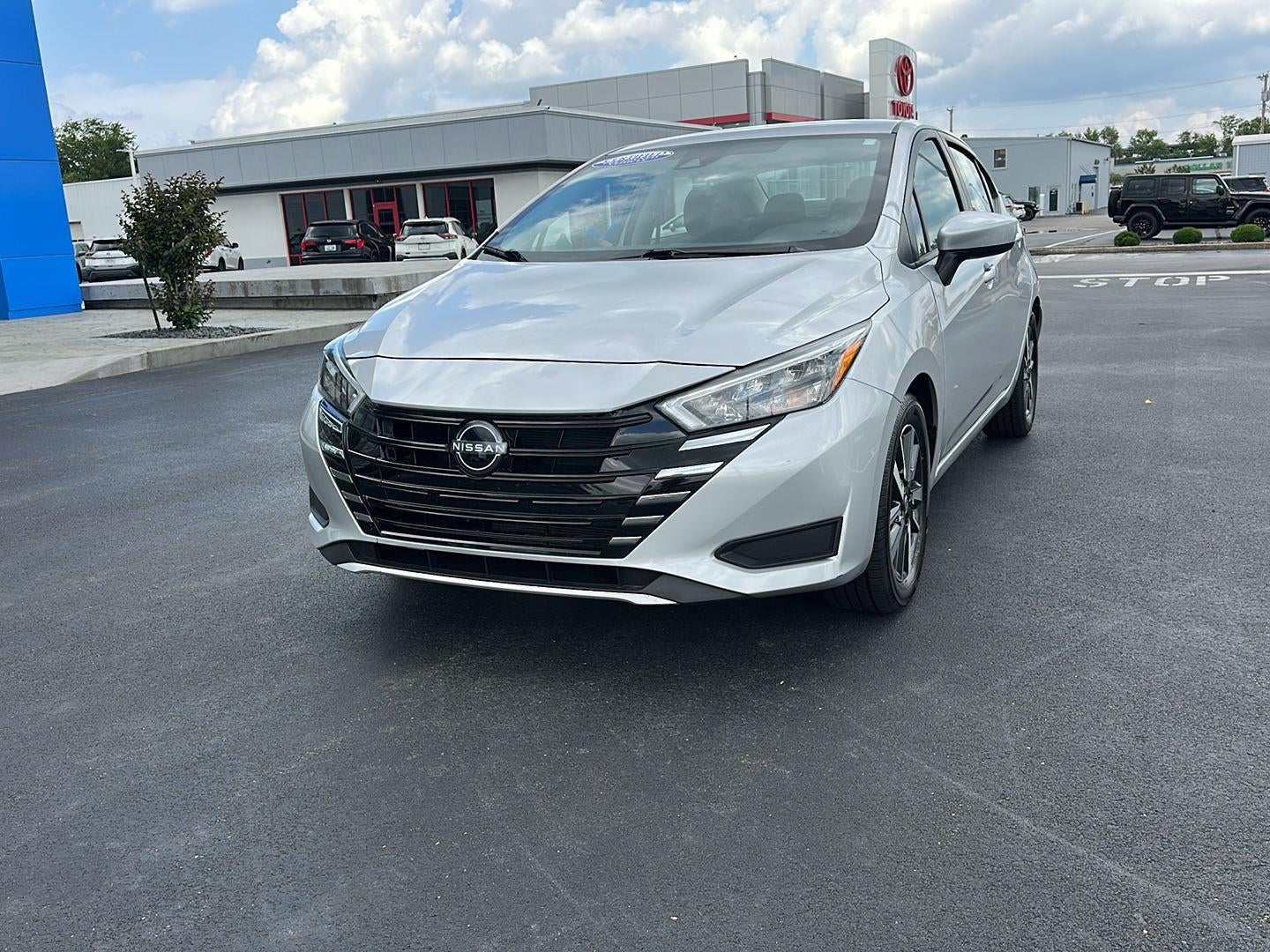 2025 Nissan Versa SV