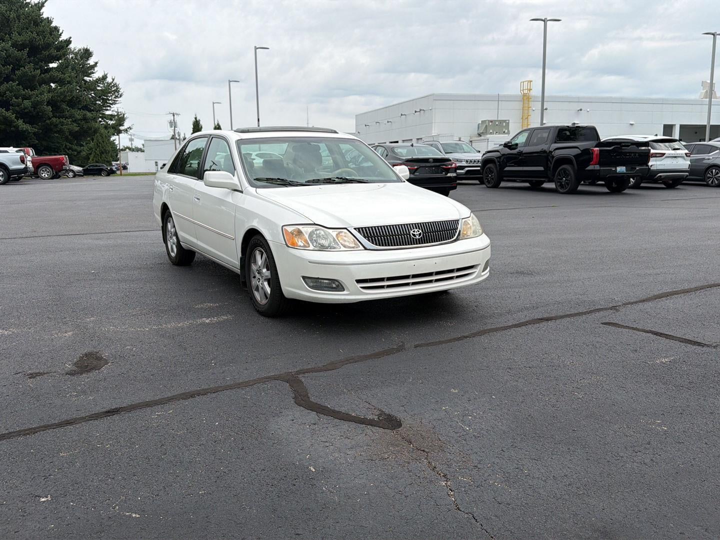 2002 Toyota AVALON XL
