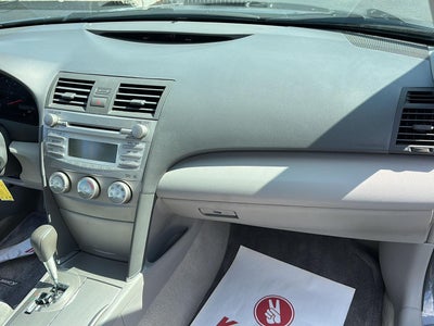 2010 Toyota Camry LE