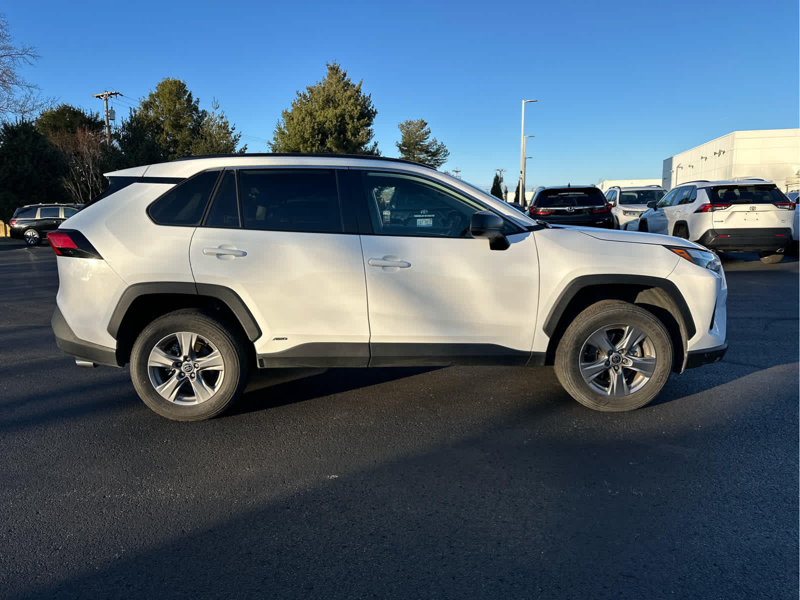 2025 Toyota RAV4 Hybrid LE