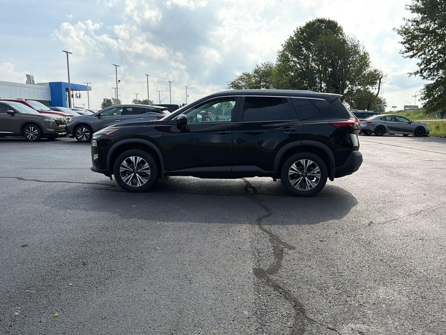 2023 Nissan Rogue SV