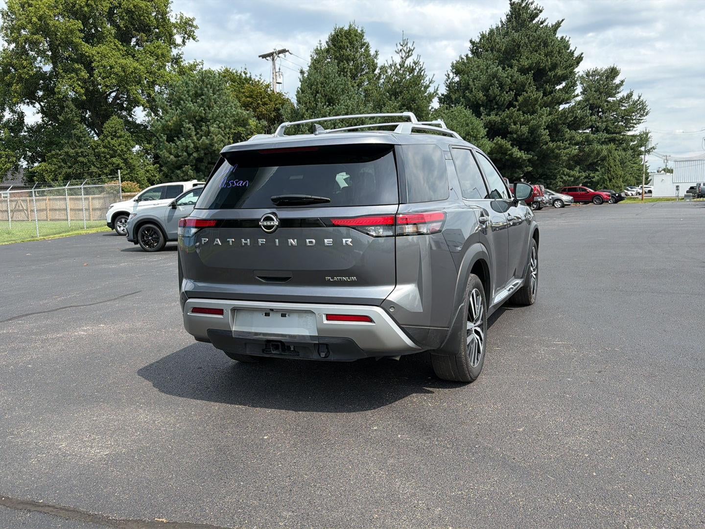 2025 Nissan Pathfinder Platinum