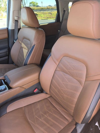 2025 Nissan Pathfinder Platinum