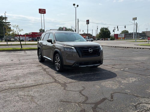 2024 Nissan Pathfinder Platinum