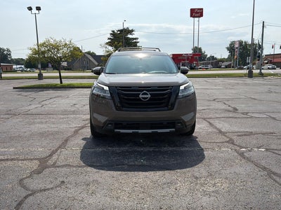 2024 Nissan Pathfinder Platinum