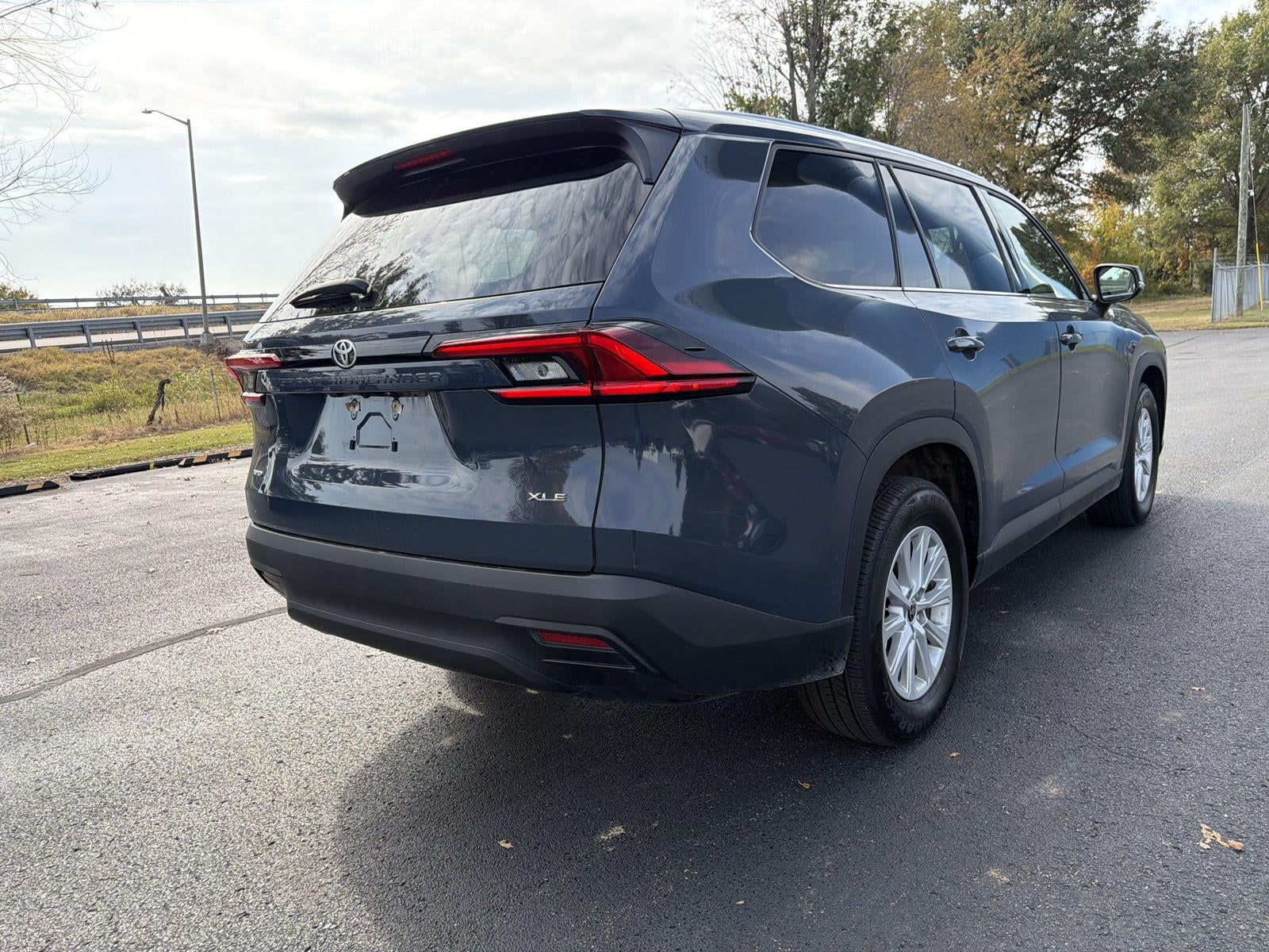 2025 TOYOTA TRUCK GRAND HIGHLANDE XLE