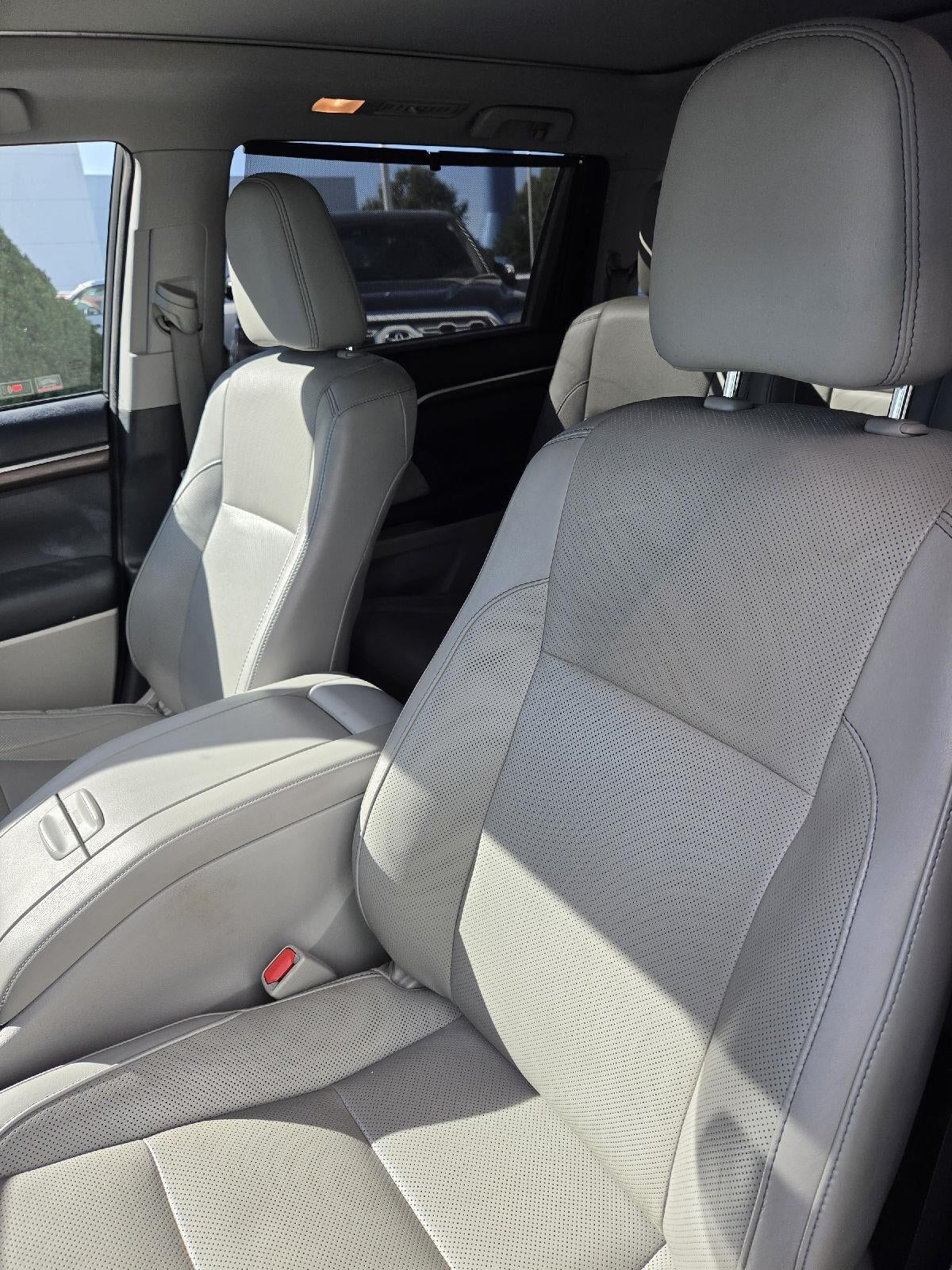 2015 Toyota Highlander Limited Platinum