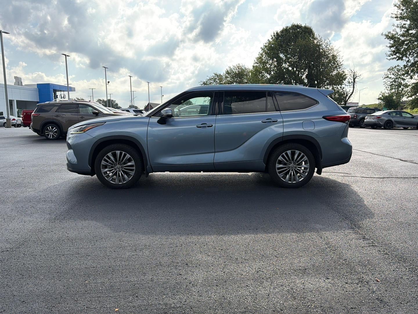 2021 Toyota Highlander Platinum