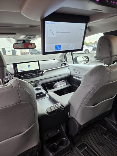 2025 Toyota Sienna XLE 7-Passenger