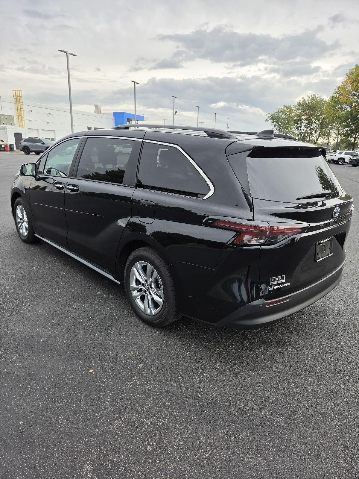 2025 Toyota Sienna XLE 7-Passenger