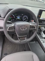 2025 Toyota Sienna XLE 7-Passenger
