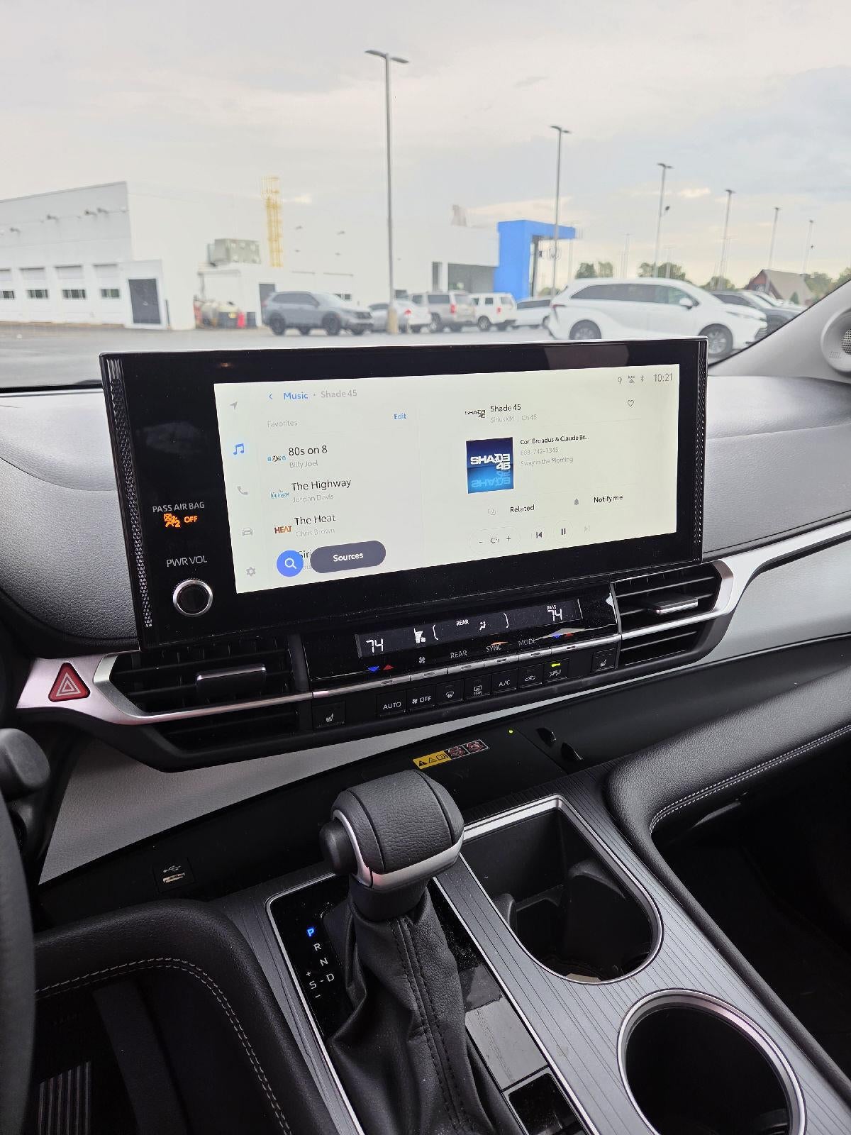 2025 Toyota Sienna XLE 7-Passenger