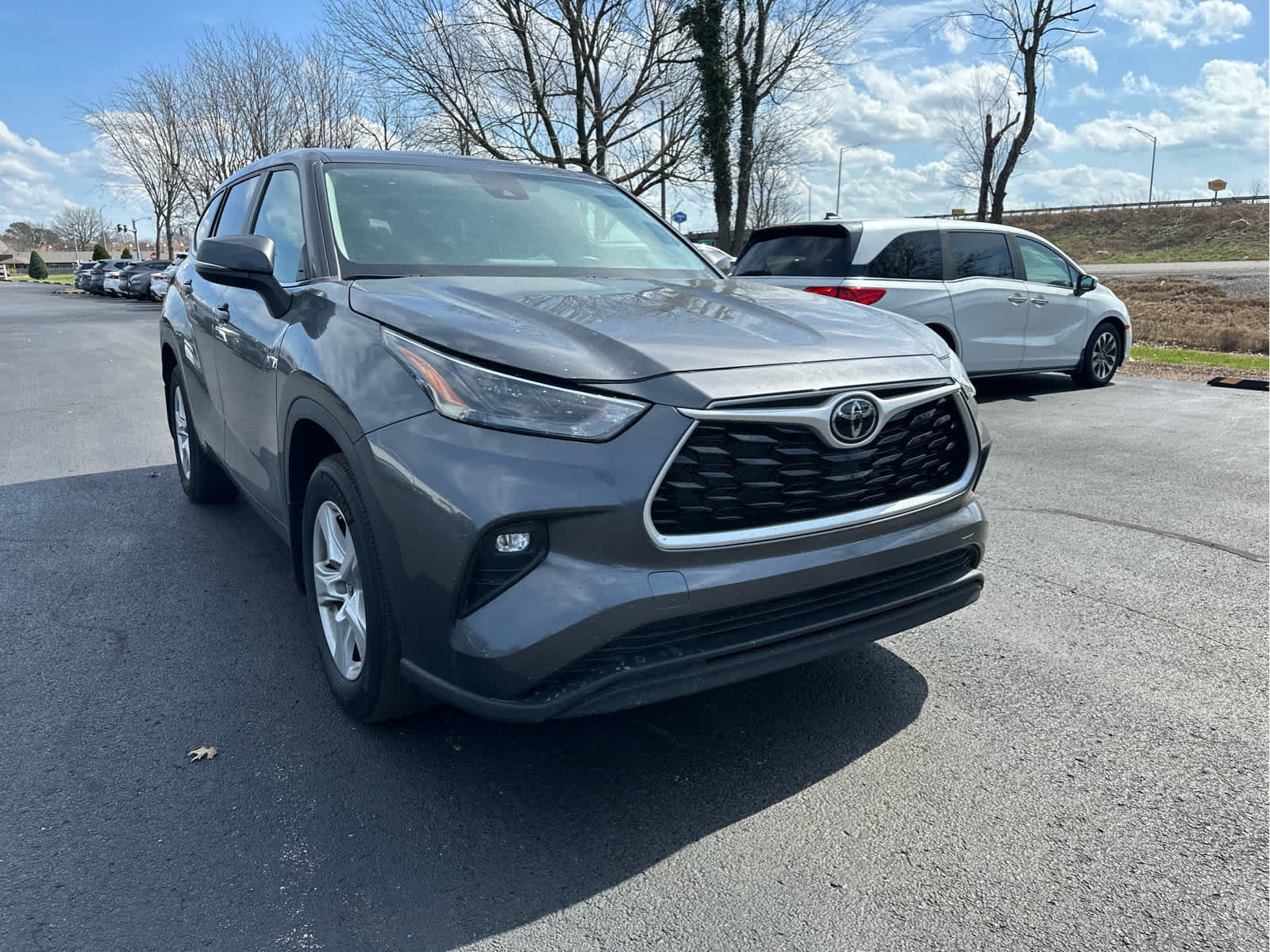 2024 Toyota Highlander LE