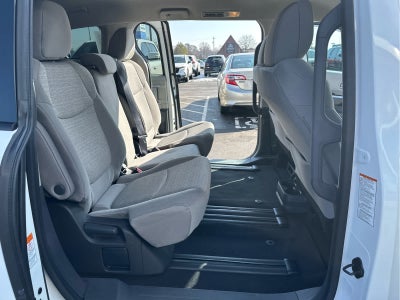 2024 Toyota Sienna LE