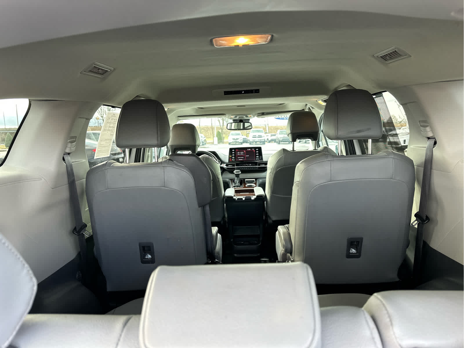 2024 Toyota Sienna XLE