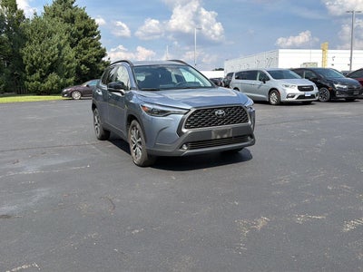 2025 Toyota Corolla Cross XLE