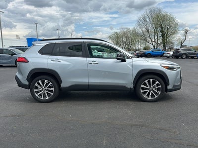 2025 Toyota Corolla Cross XLE