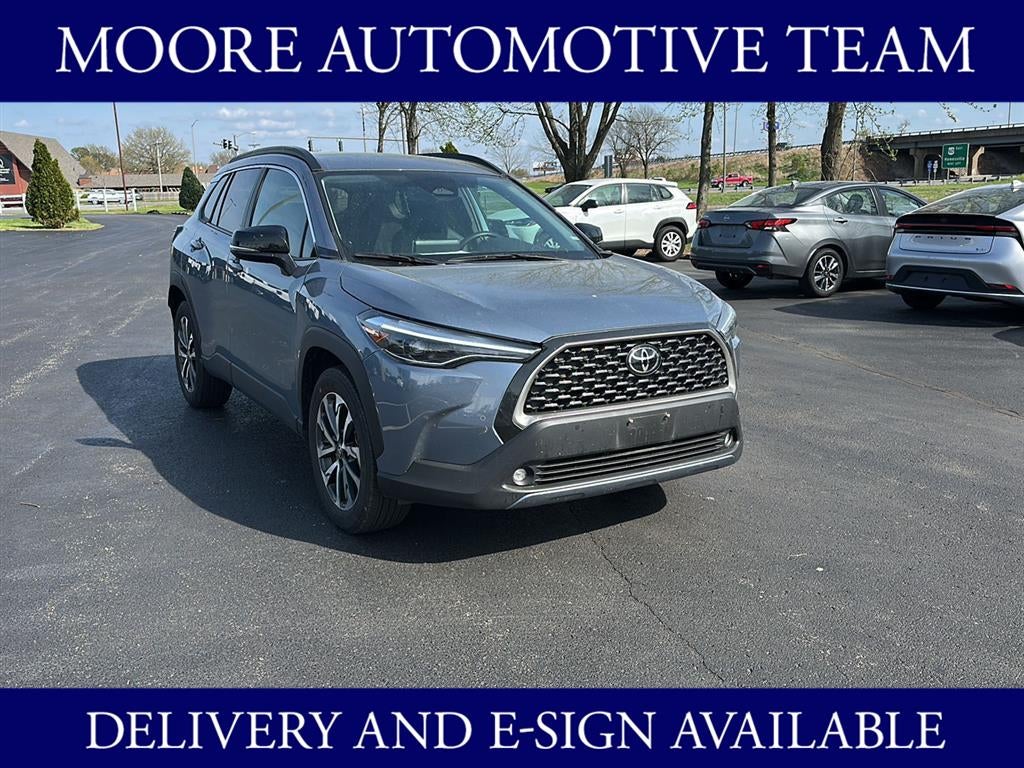 2025 Toyota Corolla Cross XLE