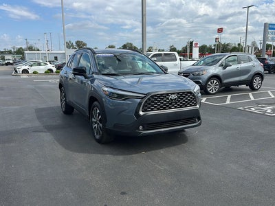 2025 Toyota Corolla Cross XLE